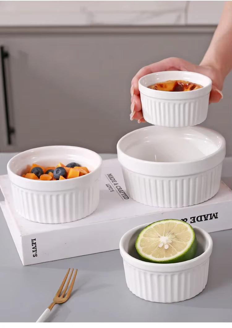 Hvit Keramikkform – Allsidig til Baking, Dessert og Servering
