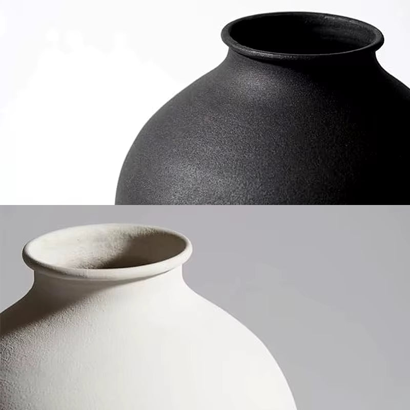 Metallvase – Elegant Dekor for Hjem og Gave