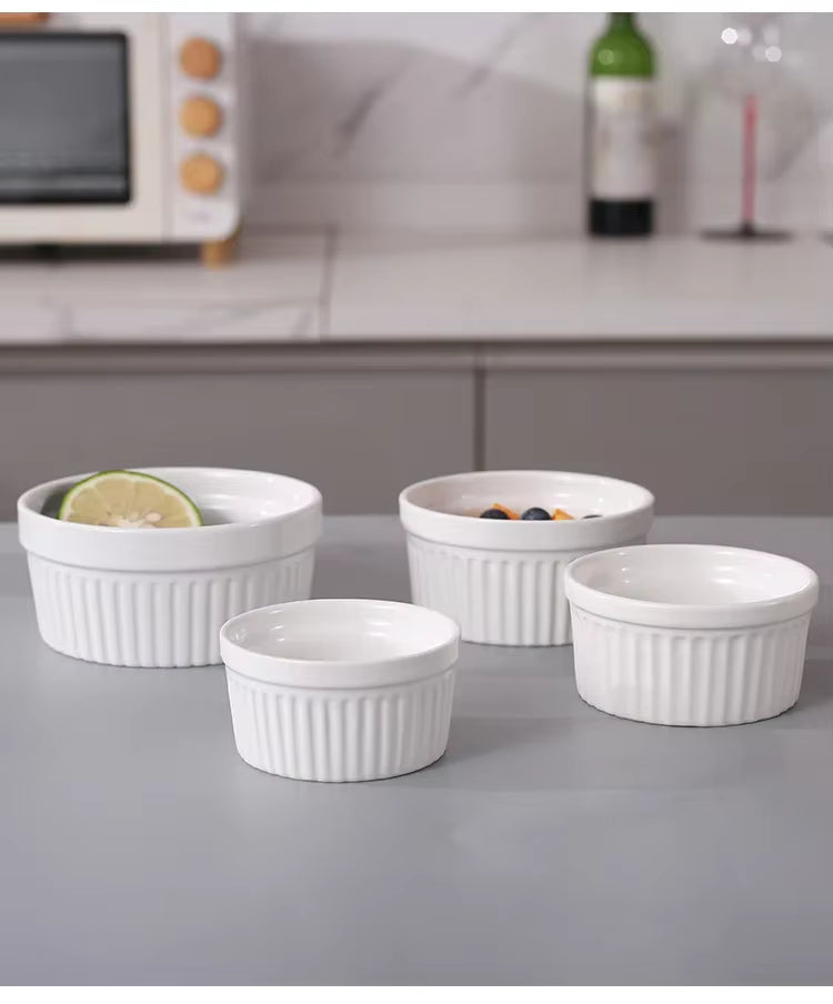 Hvit Keramikkform – Allsidig til Baking, Dessert og Servering
